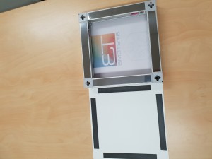 T3 modular display with magnets